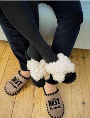Набор домашних тапок Family Классические The Best Husband закрытые Мокко и Кучерики Иксики Кремовые 36-37, 40-41