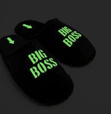 Мужские домашние тапочки Family черные, классические, закрытые с надписью Big Boss, светящейся в темноте 40-41 n1301 фото
