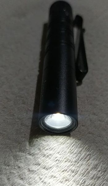 Маленький фонарик Olight i3T 2 EOS