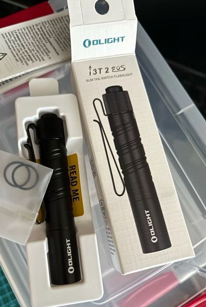 Маленький фонарик Olight i3T 2 EOS